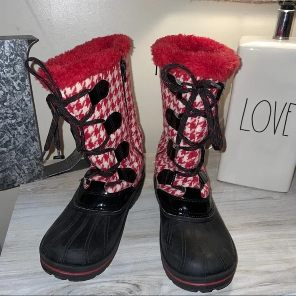 49 Ozark Trail boots